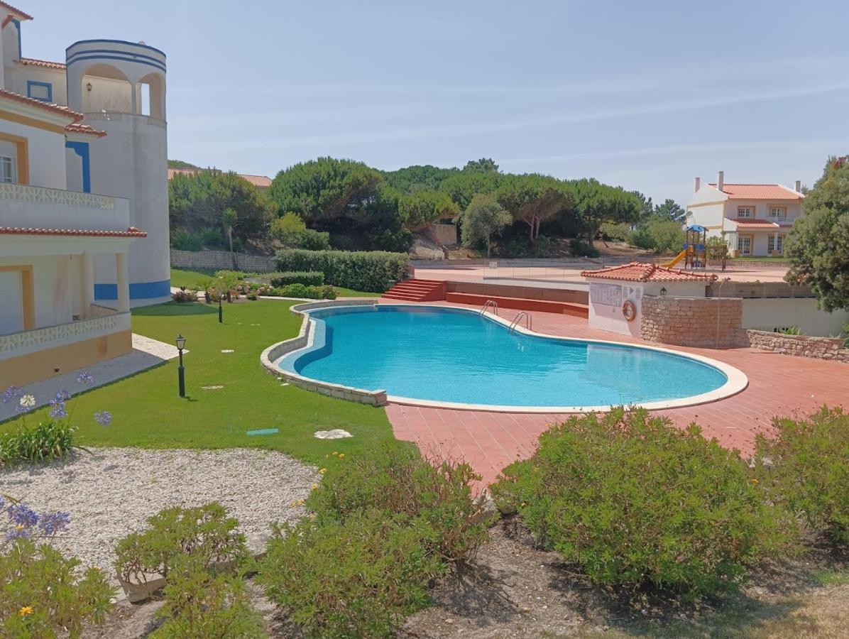 Apartamento Em D'El Rey-Obidos Beach & Surf Amoreira  Ngoại thất bức ảnh